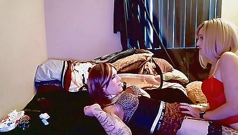 Blonde gets fucked in the ass in the amateur xxx clip