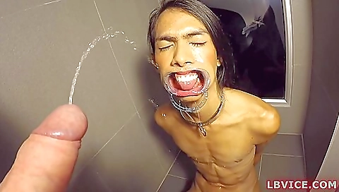 Busty brunette fucks her boyfriend with her mouth and pussy