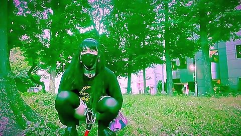 Teen transsex uses dildo to masturbate and get fucked